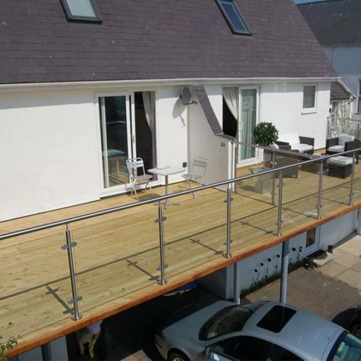 Outdoor Glass Railing